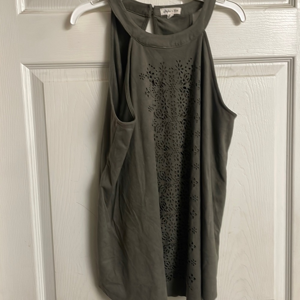 Skylar and Jade top, size XL